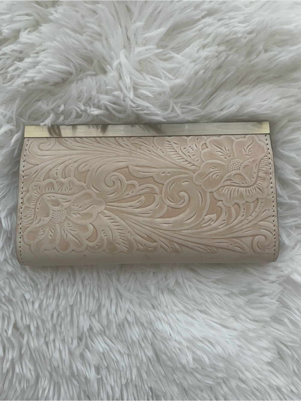 Patricia Nash Cauchi Wallet Chalk White Tooled Leather Western Luxe Cottagecore - Picture 3 of 16